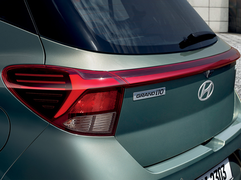 Bandeau lumineux arrière.